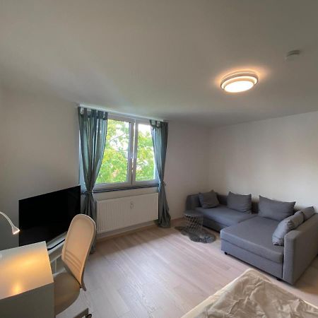 Apartment With Balcony Кёльн Экстерьер фото