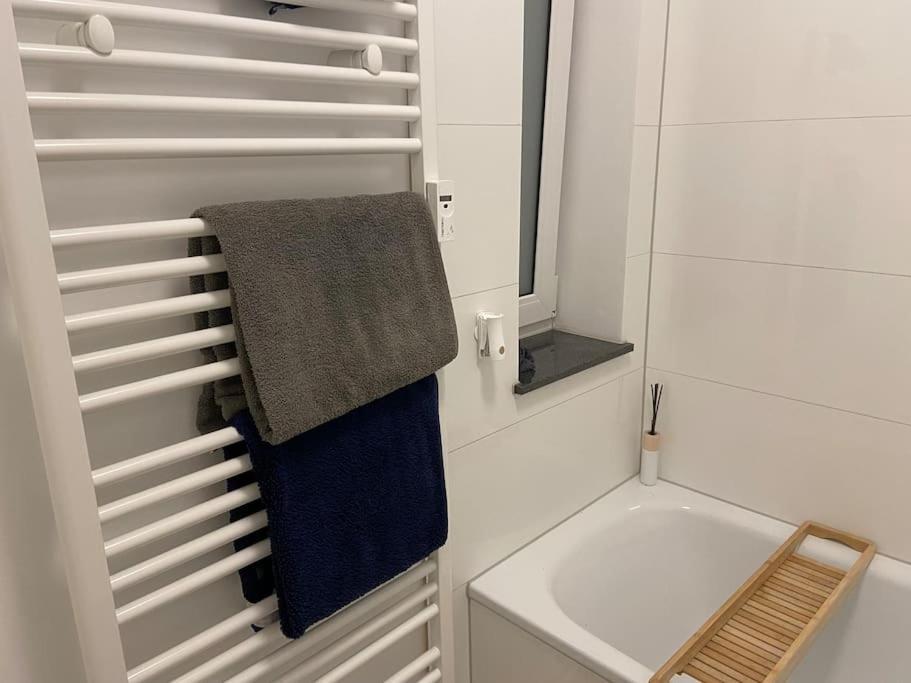 Apartment With Balcony Кёльн Экстерьер фото